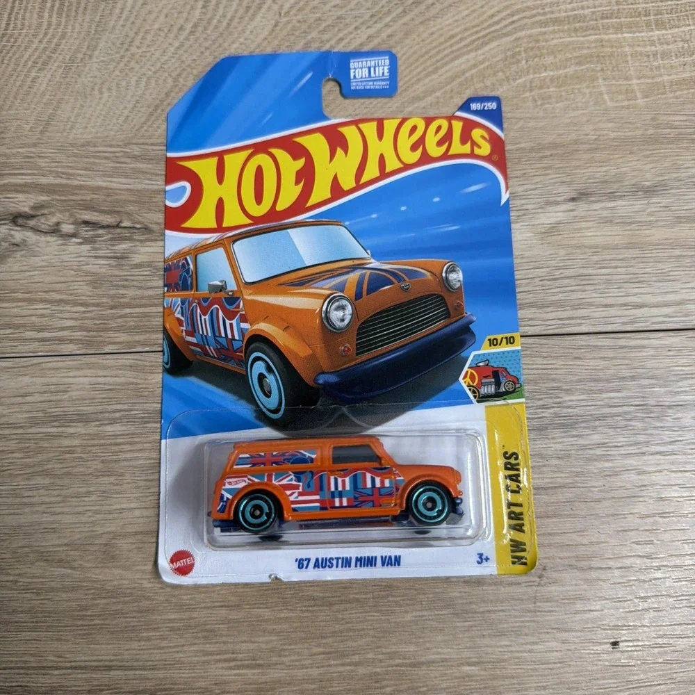 Hot Wheels '67 Austin Mini Van Art Cars Retro Streetwear Collector Diecast Toy